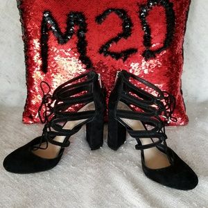 Vince Camuto black heels